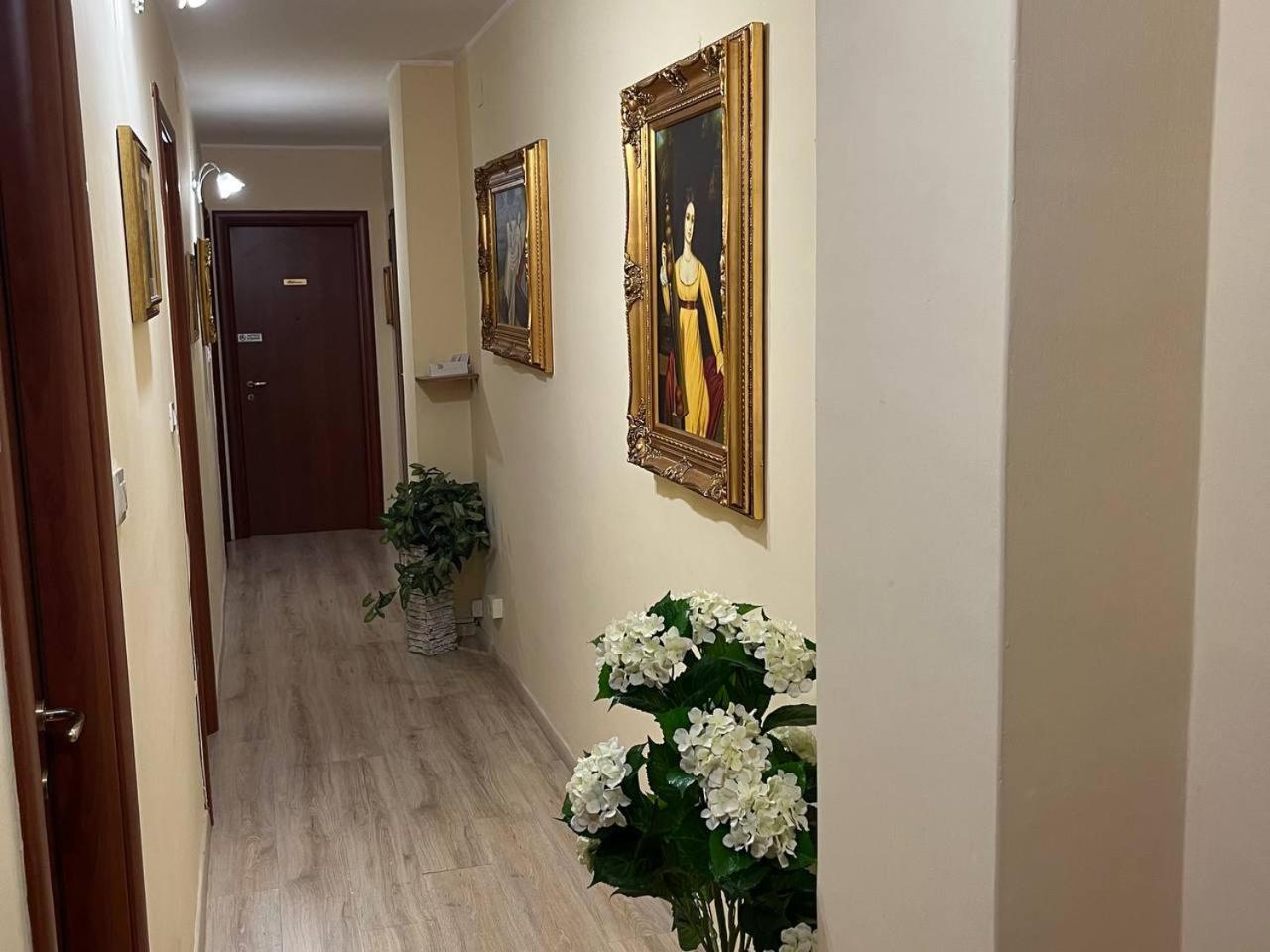 Il Petalo Di Cristallo Crotone Eksteriør billede